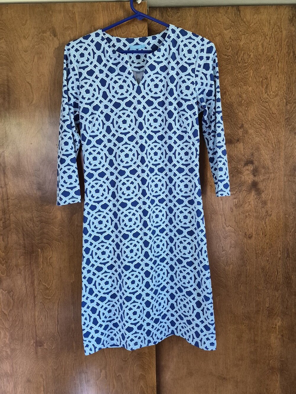 J Mclaughlin Blue and White Long Sleeve Geometric Midi Dress - Picture 5 of 7